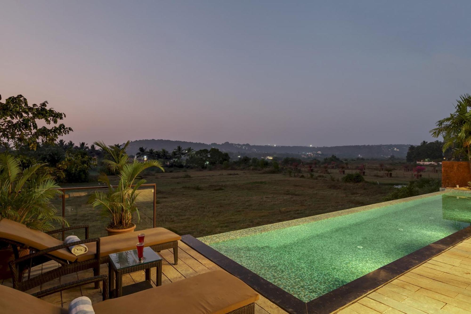 Sohonos 2 - Luxurious 3Bhk With Private Pool Villa Nerul  ภายนอก รูปภาพ